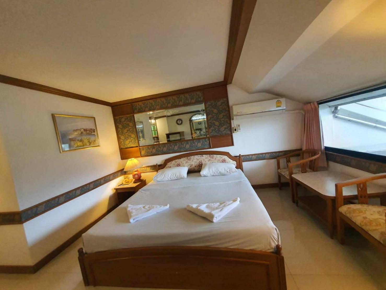 Hotel The Pacific Cool Chic Chiang Mai Exterior foto